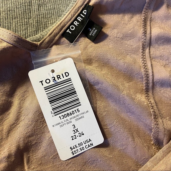 ✨torrid taupe jacquard fit & flare peplum tank✨ - Picture 6 of 8